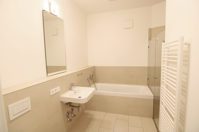 Elegantes Bad mit Wa+Du