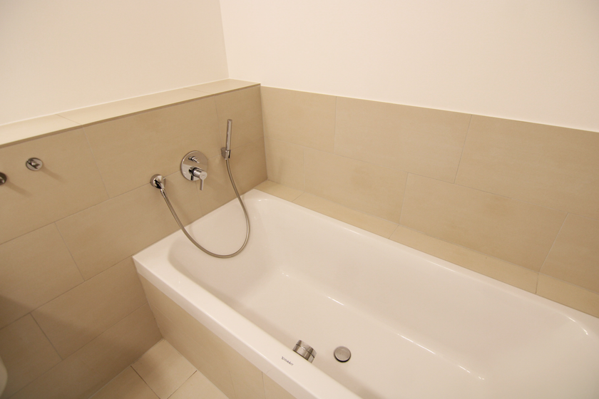 Elegantes Bad mit Wa+Du