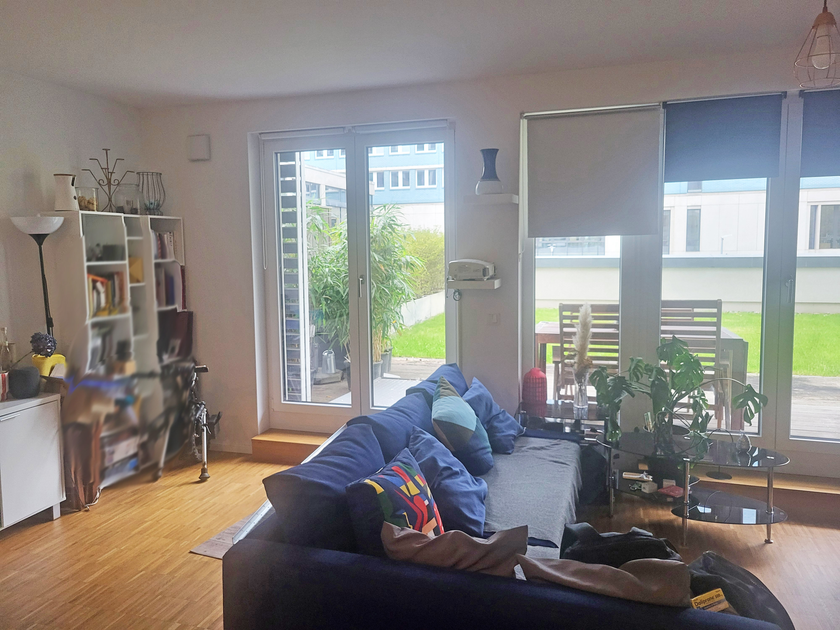 Geräumiges Wohnzimmer