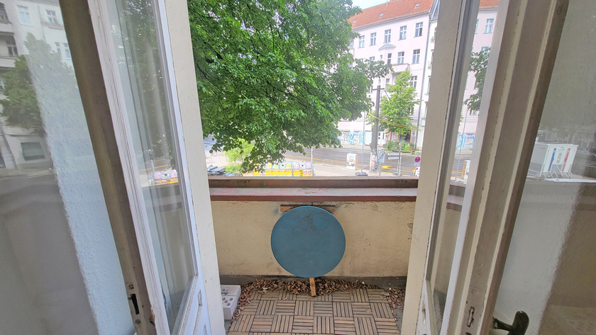 Balkon vorhanden!