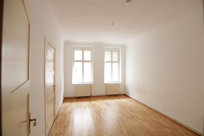 Geräumiges Wohnzimmer