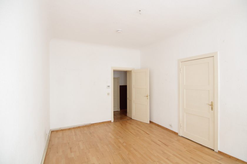 Geräumiges Wohnzimmer