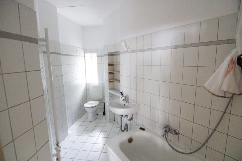 Wannenbad mit Fenster