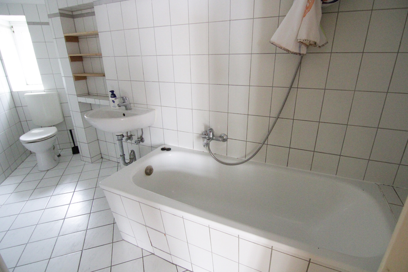 Wannenbad mit Fenster