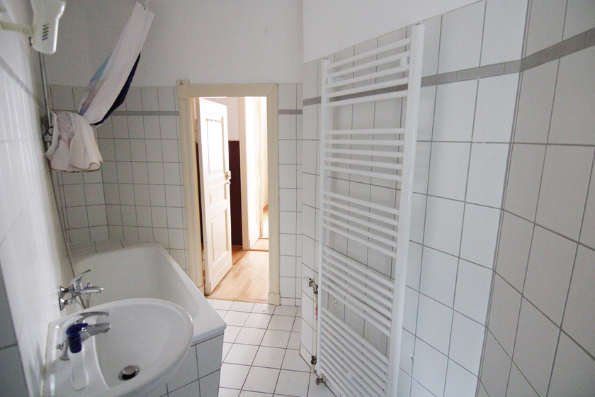 Wannenbad mit Fenster