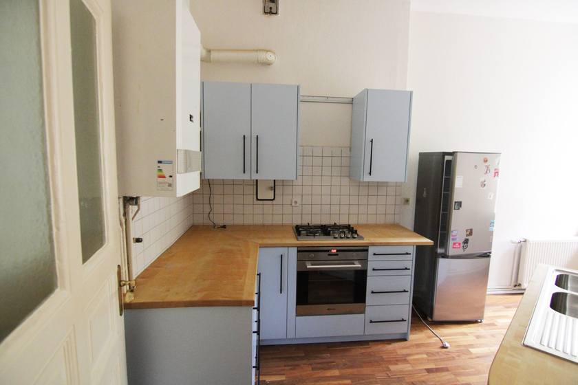 Küche mit kleiner EBK