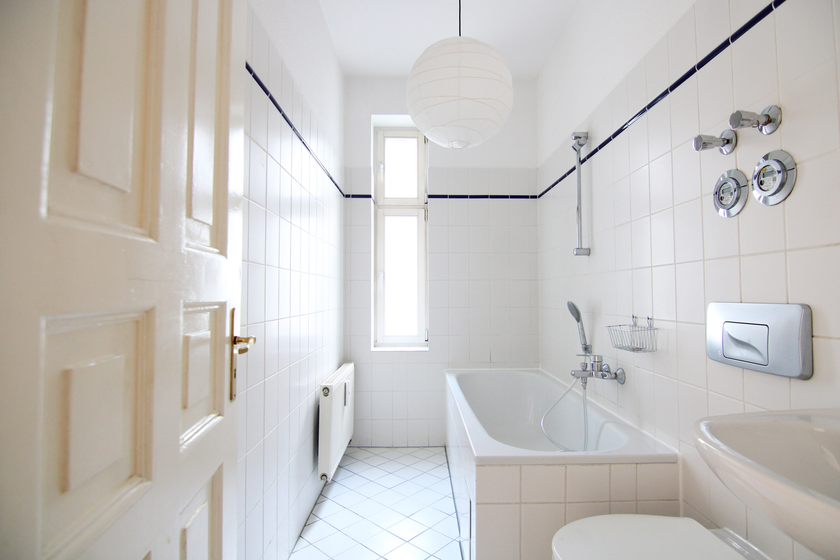 Wannenbad mit Fenster