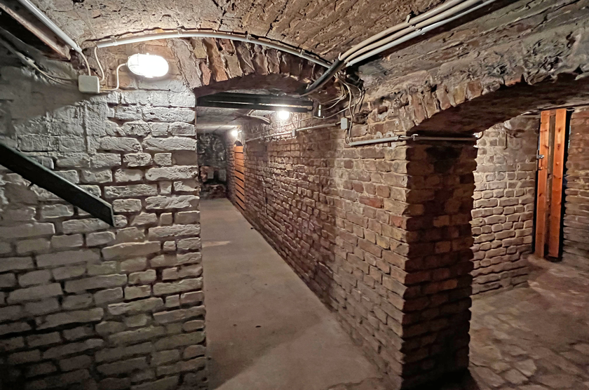 Kellerraum vorhanden!