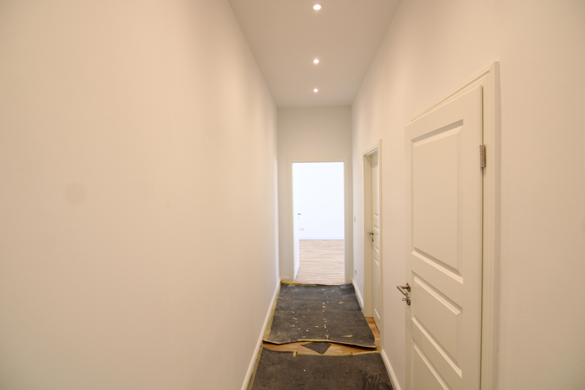 Flur mit Downlights