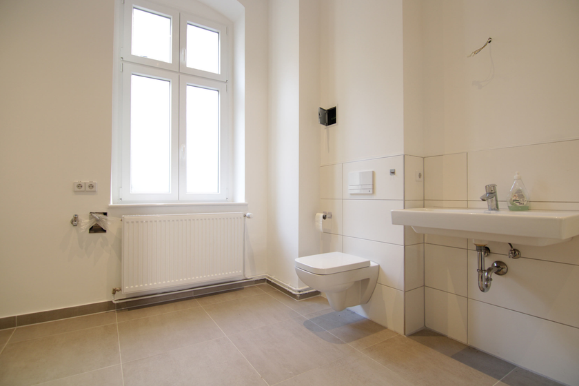 Elegantes, großes Bad