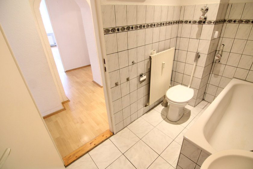 Wannenbadezimmer