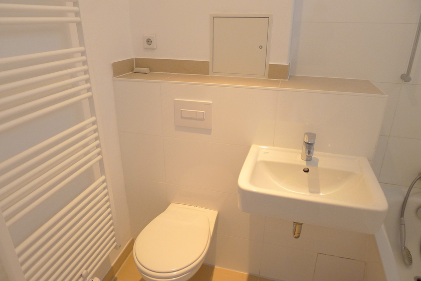 Modernes Wannenbad