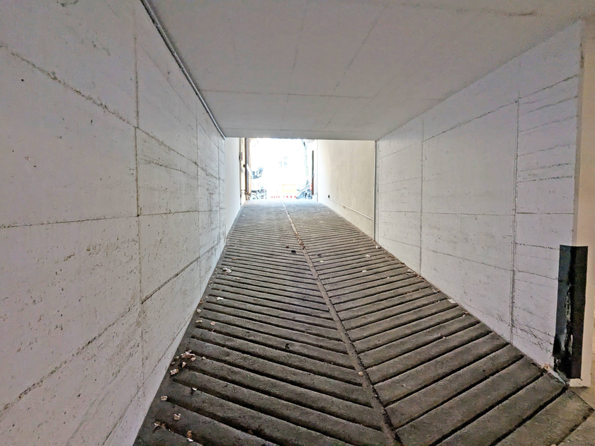 Tiefgaragenzufahrt