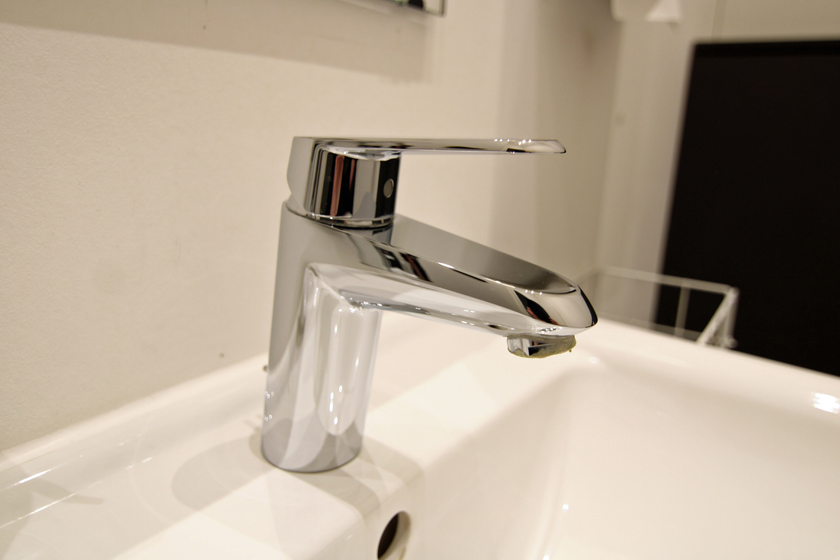 Elegant gefliestes WC