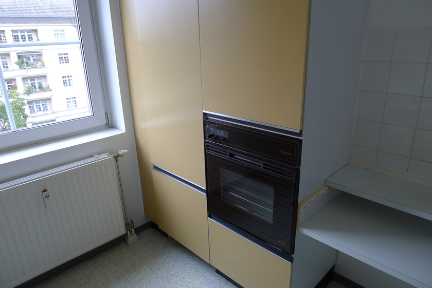 Küche mit Einbauküche