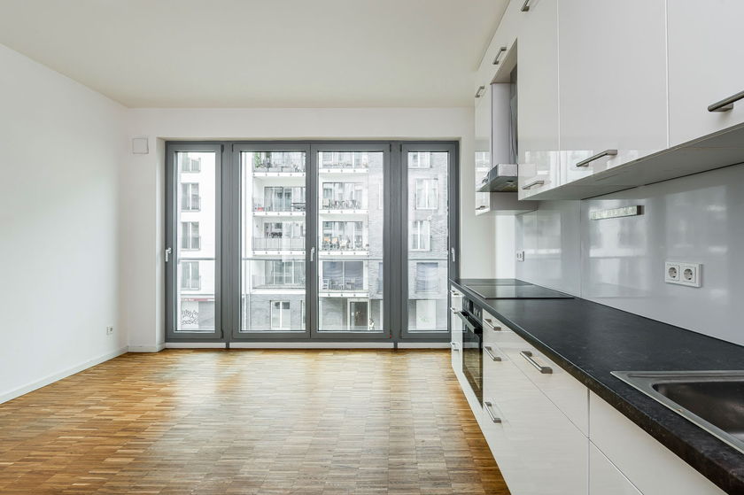 Küche mit EBK + Essplatz