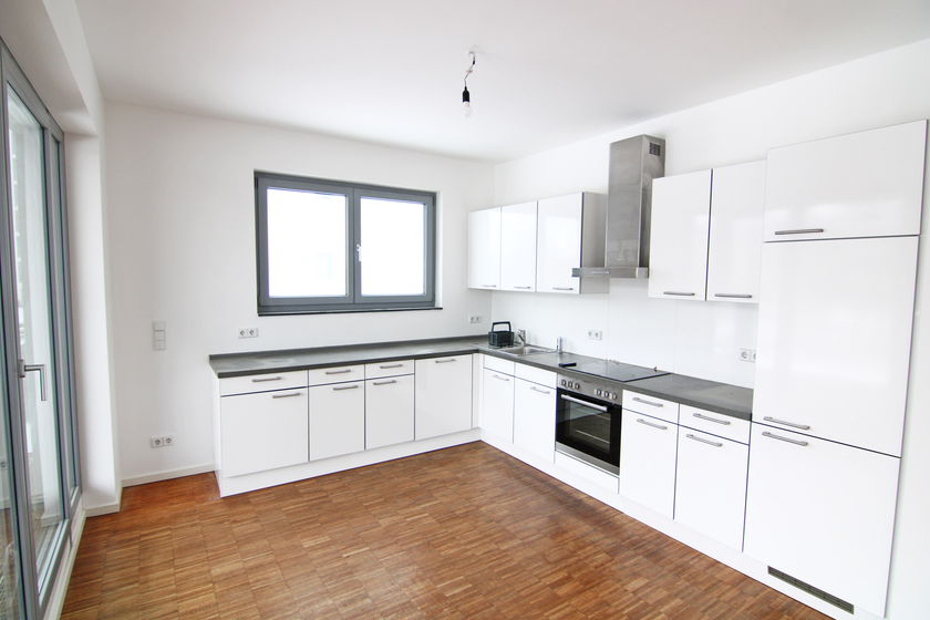 Geräumige Einbauküche