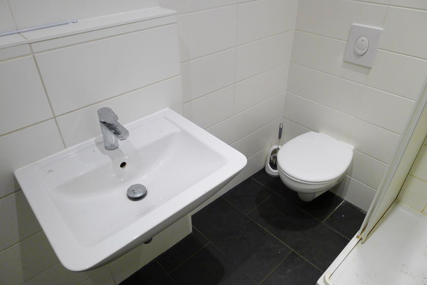 Modernisiertes Duschbad