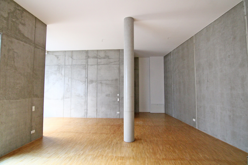 Großer Raum im Industrial Look