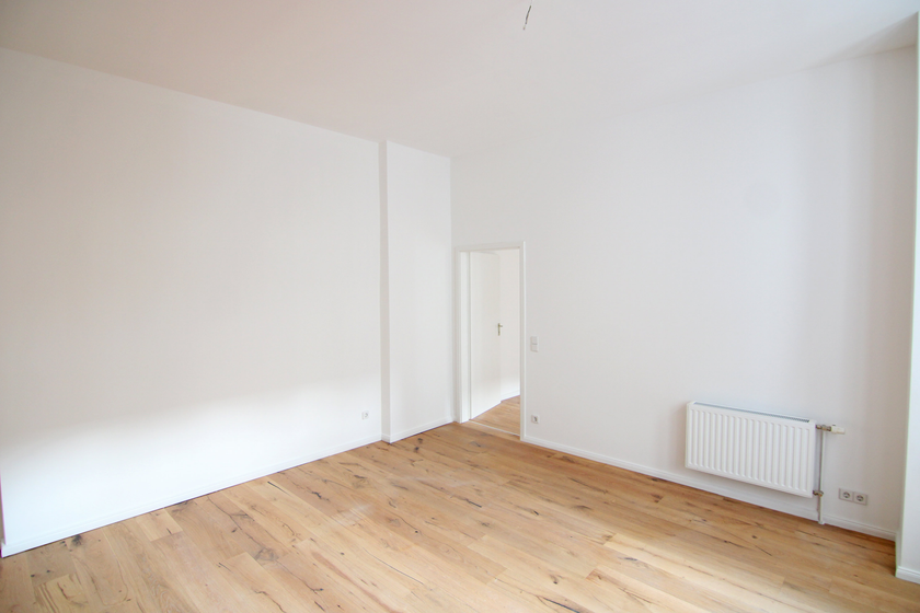 Großer Wohnbereich mit off. Kü