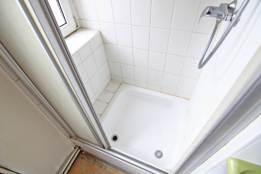 Dusche derzeit in Küchenkammer