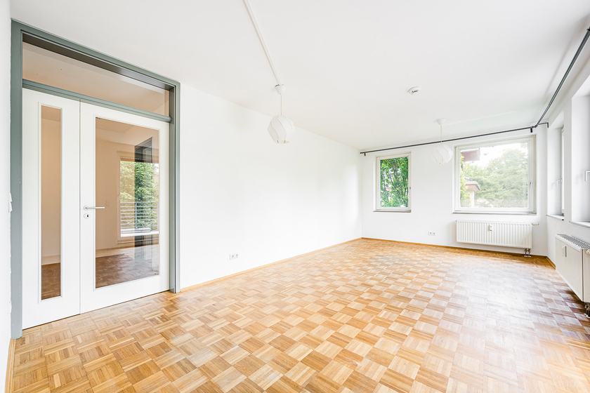 Lichterfülltes Wohnzimmer