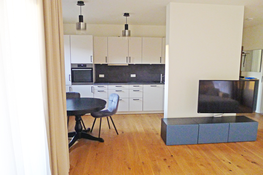 Blick Richtung Küchenbereich