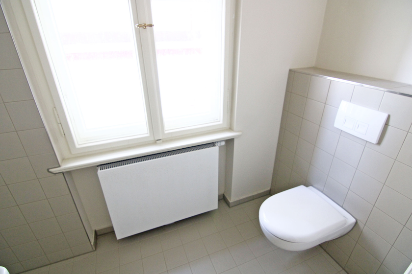 Neues Duschbad mit Fenster