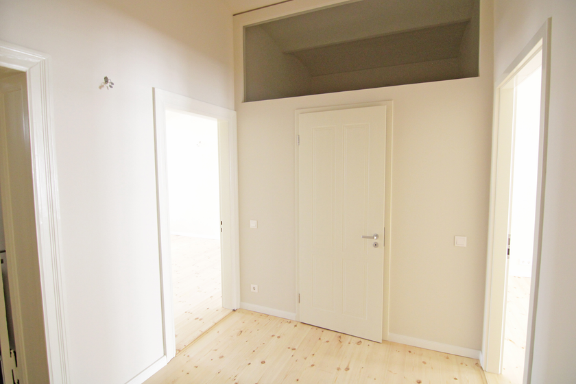 Blick zum rückwärtigen Zimmer