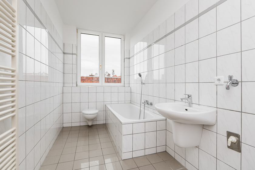 Tageslichtbad m. Wanne+Dusche