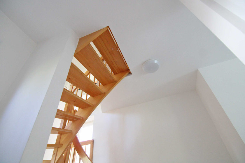 Treppe ins Obergeschoss