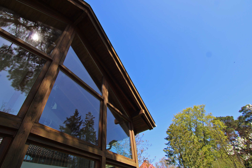 Geräumiger Wintergarten