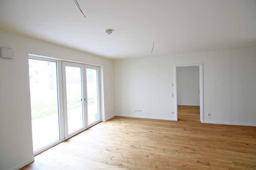 Großes Wohnzimmer/offene Küche