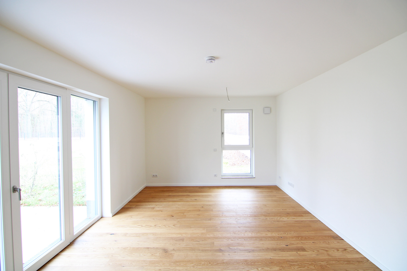 Geräumiges Wohnzimmer