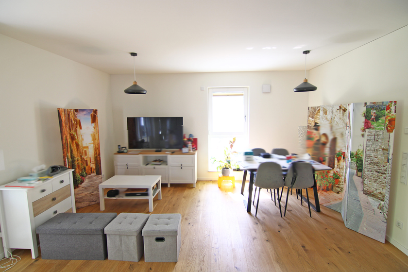 Großes Wohnzimmer